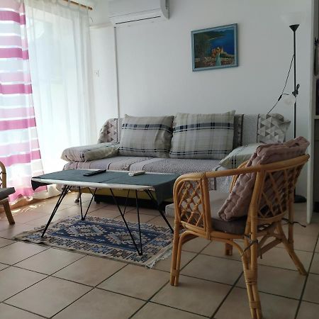Apartmani Zlatko Pula Exterior photo