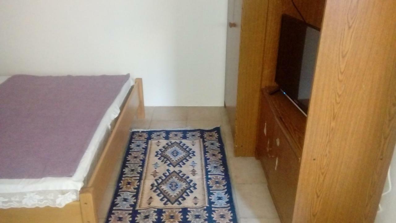 Apartmani Zlatko Pula Exterior photo