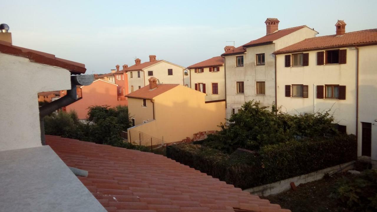 Apartmani Zlatko Pula Exterior photo